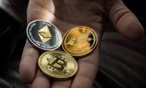 tiaotitpWallet如何兑换ETH：一站式数字资产管理指南/tiaoti
tpWallet, 兑换ETH, 数字资产管理, 区块链钱包/guanjianci

### 内容主体大纲

1. **什么是tpWallet？**
   - tpWallet的定义
   - tpWallet的功能特点
   - tpWallet在数字资产管理中的作用

2. **ETH简介**
   - 以太坊（Ethereum）的起源和发展
   - ETH的生态系统
   - ETH的技术特点与应用场景

3. **tpWallet如何兑换ETH**
   - 注册和安装tpWallet
   - 绑定账户与身份验证
   - 兑换ETH的步骤详解

4. **兑换ETH时需要注意的事项**
   - 交易手续费
   - 兑换限额
   - 价格波动与市场分析

5. **tpWallet的安全性分析**
   - 确保钱包安全的最佳实践
   - 常见的安全隐患及应对措施
   - tpWallet的安全机制

6. **如何使用tpWallet进行其他数字资产管理**
   - 存储、发送和接收其他加密货币的步骤
   - 利用tpWallet进行币种交换
   - tpWallet的助益与限制

7. **未来数字货币市场发展趋势**
   - 区块链技术的创新与挑战
   - 未来ETH及其他山寨币的前景
   - 数字资产对传统金融体系的冲击

### 详细内容

什么是tpWallet？

tpWallet是一款多功能的数字资产管理工具，它拥有友好的用户界面，可以帮助用户方便地管理、存储和交易各种加密货币。这款钱包支持多种主流币种，包括比特币、以太坊及其他ERC-20代币，是区块链爱好者和交易者非常喜爱的工具。tpWallet不仅可以用来保存数字资产，还提供了交易所的功能，使用户能够直接在钱包内进行交易，例如兑换ETH。


ETH简介

以太坊（Ethereum）是一个开放的区块链平台，由Vitalik Buterin于2015年推出。ETH是以太坊网络的原生加密货币，广泛用于智能合约和去中心化应用（DApps）的开发。ETH的生态系统非常庞大，有大量的去中心化金融（DeFi）项目、非同质化代币（NFT）市场以及各种区块链应用。


tpWallet如何兑换ETH

兑换ETH的过程其实非常简单，只需按照以下步骤进行操作。首先，用户需要下载并安装tpWallet应用，然后创建一个新账户或登录已有账户。接下来，用户需要进行身份验证，确保账户安全。完成身份验证后，用户就可以选择“兑换”选项，并选择要兑换的币种及兑换数量，最后确认交易便可完成ETH兑换。tpWallet将自动为用户生成交易订单，并在交易完成后更新账户余额。


兑换ETH时需要注意的事项

在兑换ETH时，有几个重要的事项需要特别关注。首先是交易手续费，每一笔交易都需要支付一定的网络费用，用户应确认费用合理。此外，兑换的限额可能不同，不同时间段的市场流动性变化也可能导致兑换价格的波动，因此建议用户在交易前仔细阅读相关条款。同时，对市场进行分析也是非常重要的，选择合适的时机进行兑换可以最大程度地减少损失。


tpWallet的安全性分析

安全性是任何数字钱包的核心关注点，tpWallet采取了多重安全措施来保护用户的资产，其中包括加密存储、两步验证等。为了确保自身的资产安全，用户在使用tpWallet时也应采取一些最佳实践，如定期更改密码、启用两步验证以及不随便点击陌生链接。了解常见的安全隐患并采取相应的对策，可以有效降低资产被盗的风险。


如何使用tpWallet进行其他数字资产管理

除了兑换ETH，tpWallet还提供了对其他多种加密货币的支持。用户可通过tpWallet进行资产的存储、发送和接收等操作。用户只需选择不同的币种类型，进行相应的操作即可。此外，tpWallet还提供了币种交换功能，用户可随时在不同币种之间进行调换，这是非常便捷的。此外，用户还需理解tpWallet在管理不同资产时的优缺点，确保能更好地利用这个平台。


未来数字货币市场发展趋势

数字货币市场正在以快速的步伐发展，当前以太坊已经不仅仅是一种加密货币，更是一个庞大的技术生态。未来，随着区块链技术的日益成熟，ETH及其他加密资产的市场潜力也将持续扩大。去中心化金融（DeFi）和非同质化代币（NFT）等新兴领域的兴起将为用户带来更多的投资机会和挑战。面对这样的市场变幻，用户需要保持对市场动态的关注，以及对科技趋势的深入理解，以便在未来的投资中作出明智选择。


### 相关问题及详细介绍

1. **tpWallet的注册流程如何？**
   - 详细介绍注册过程中需要的步骤、注意事项，以及如遇到问题应如何解决。

2. **使用tpWallet进行ETH兑换的手续费是多少？**
   - 分析不同交易的手续费，以及如何计算手续费。

3. **兑换ETH后，如何查看交易记录？**
   - 介绍如何在tpWallet中查看历史交易记录，包括交易详情。

4. **如果兑换失败，该如何处理？**
   - 讲解可能导致兑换失败的各种情况，并提供相应的解决方法。

5. **tpWallet是否支持多种语言？**
   - 分析tpWallet的多语言支持情况及其对用户体验的影响。

6. **如何确保tpWallet的安全性？**
   - 总结一些保护tpWallet安全的最佳实践。

7. **如何通过tpWallet进行其他加密货币的交易？**
   - 详细介绍在tpWallet中进行其他币种交易的具体步骤。

每个问题的详细介绍将在后续进行具体描述，确保每个问题详尽且具有实用性。